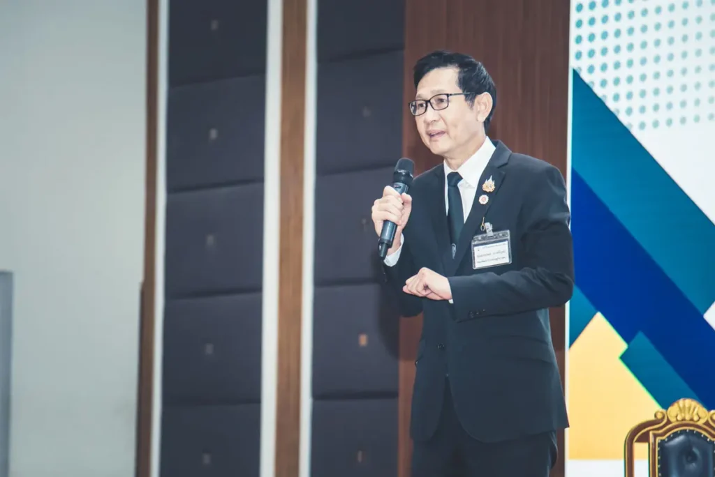 nida-alumni-44th (15) “นิด้า” เข้าร่วมพิธีเปิดโครงการร่วมใจพัฒนาอย่างยั่งยืน 44 ปีแห่งการก่อตั้งสมาคมนักศึกษาเก่าสถาบันบัณฑิตพัฒนบริหารศาสตร์ฯ