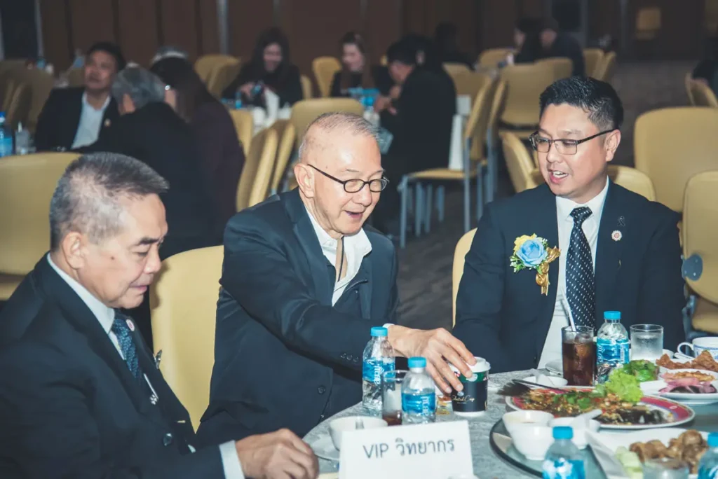 nida-alumni-44th (19) “นิด้า” เข้าร่วมพิธีเปิดโครงการร่วมใจพัฒนาอย่างยั่งยืน 44 ปีแห่งการก่อตั้งสมาคมนักศึกษาเก่าสถาบันบัณฑิตพัฒนบริหารศาสตร์ฯ