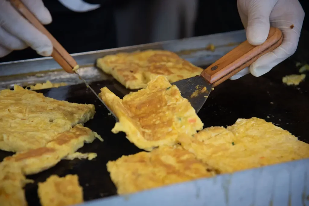 nida-red-cross-fair-2025-04 “นิด้า” เข้าร่วมพิธีเปิดงานกาชาด 2568 และเข้าเฝ้าทูลเกล้าฯ ถวายของที่ระลึก